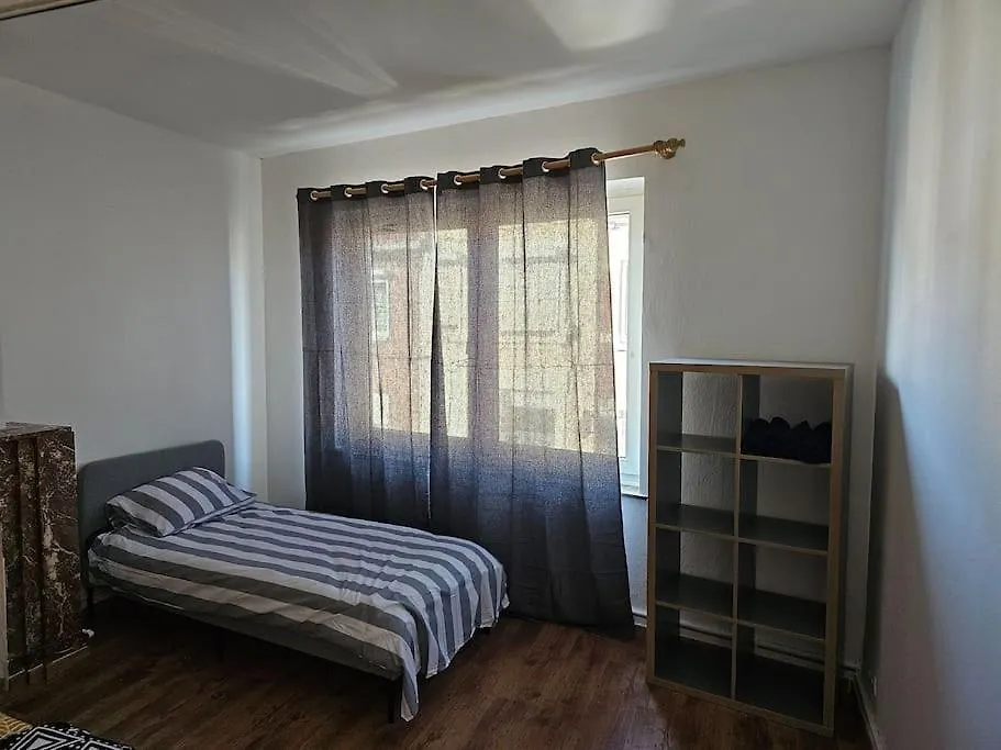 Apartamento Logement Cracovie 93 /1 1 Liège Bélgica
